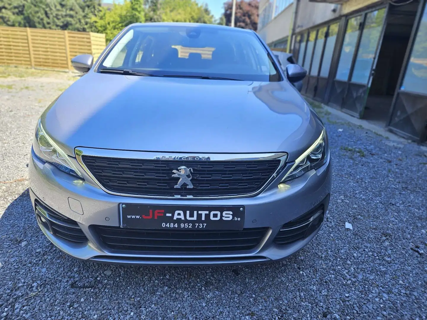 Peugeot 308 SW 1.5 BlueHDi Automatique Gris - 1