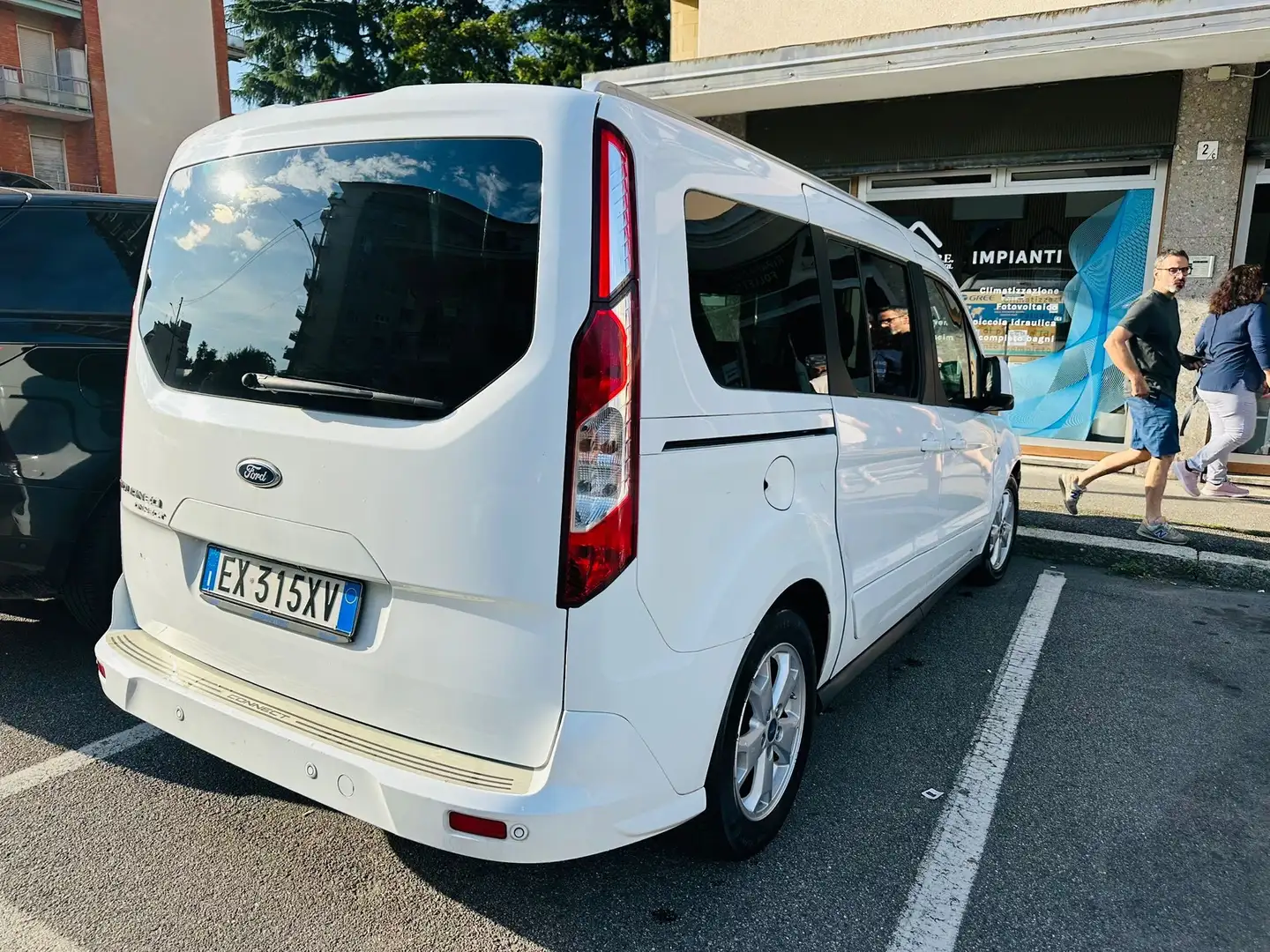 Ford Tourneo Connect Alb - 2