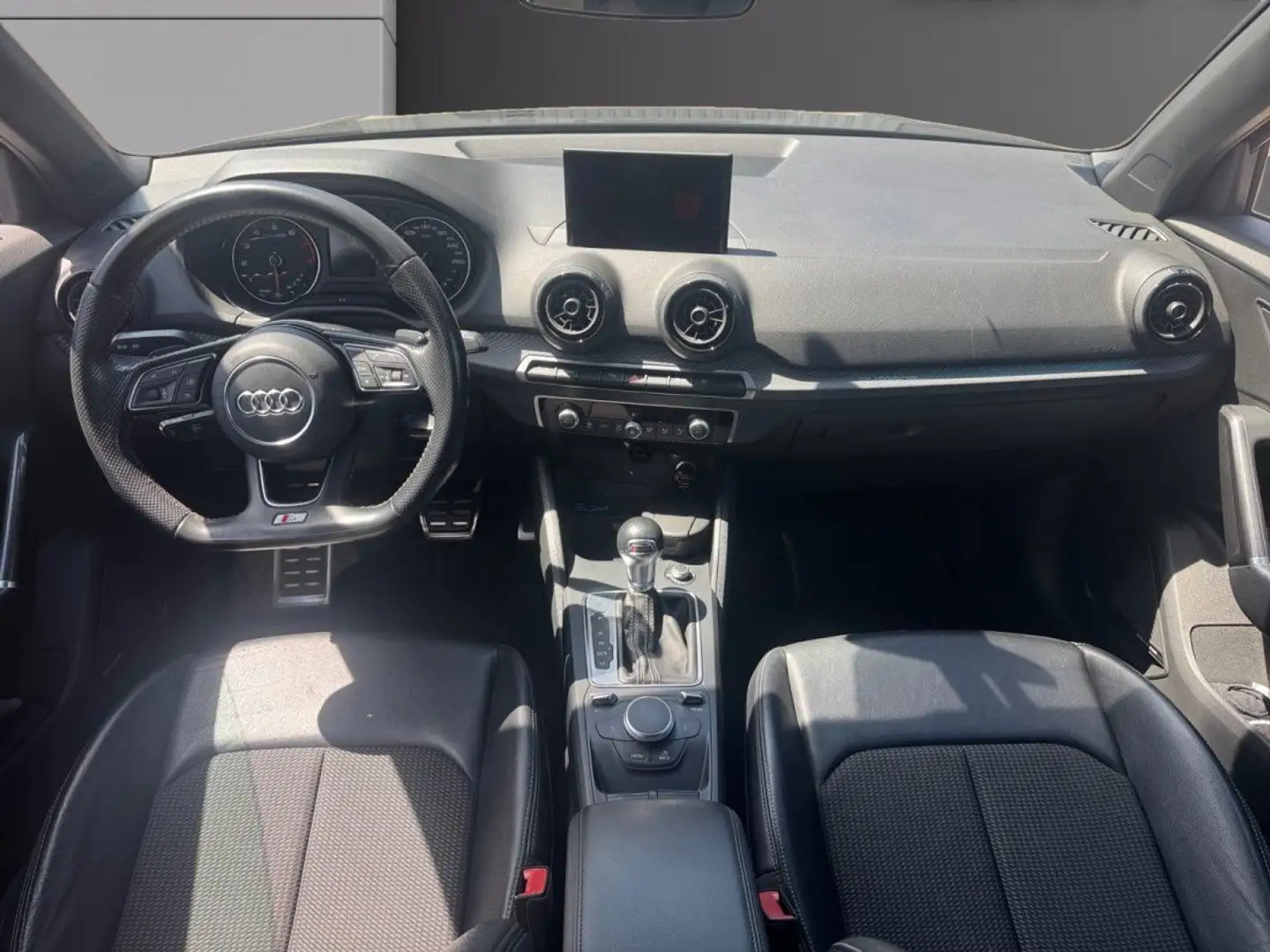 Audi Q2 2.0 TFSI 190 ch S tronic 7 Quattro S Line Entretie Noir - 2