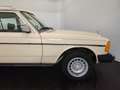 Mercedes-Benz 300 TD wagon Beige - thumbnail 17