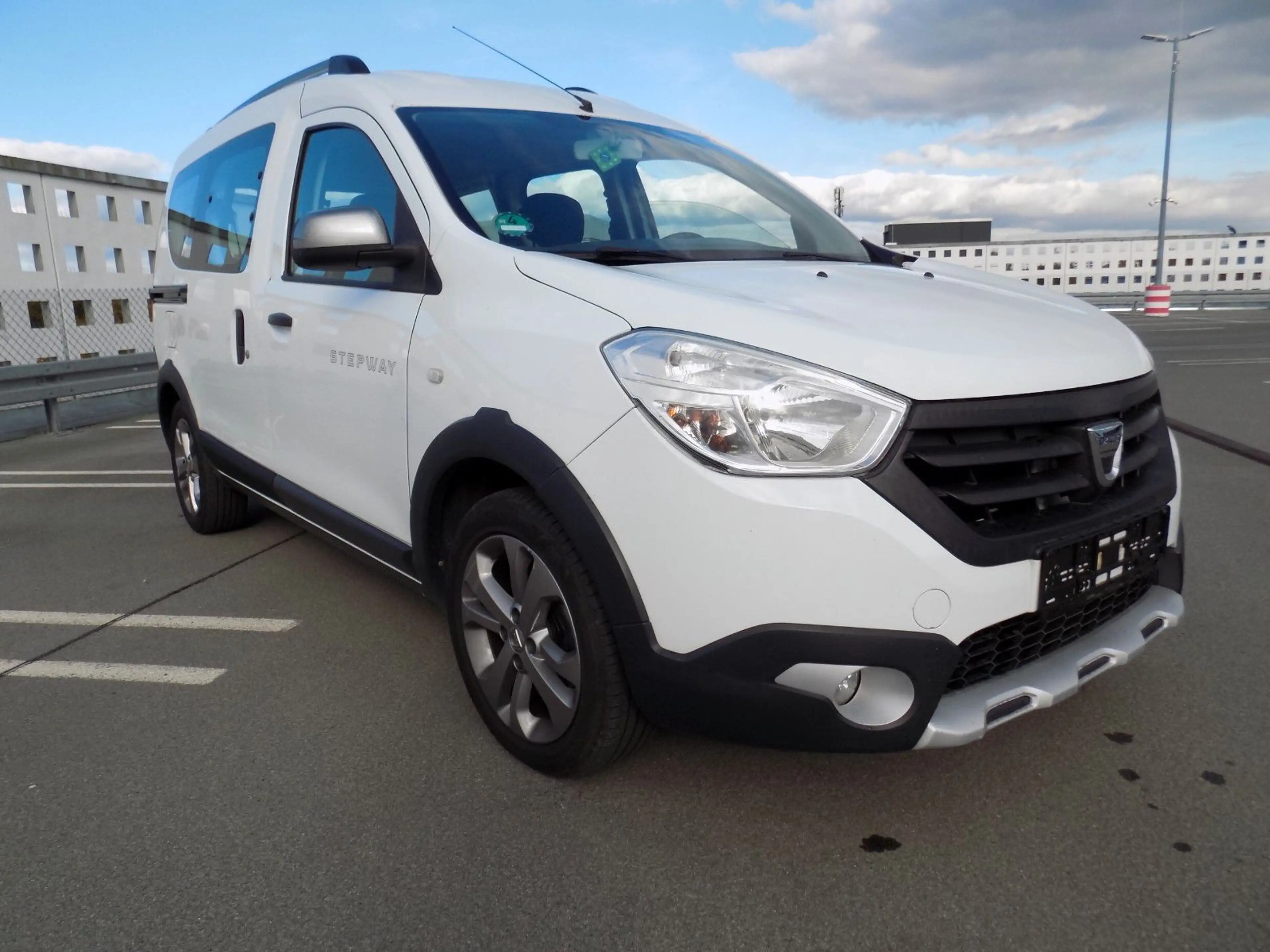 Dacia Dokker 1,2 TCe 115 Stepway — photo 2