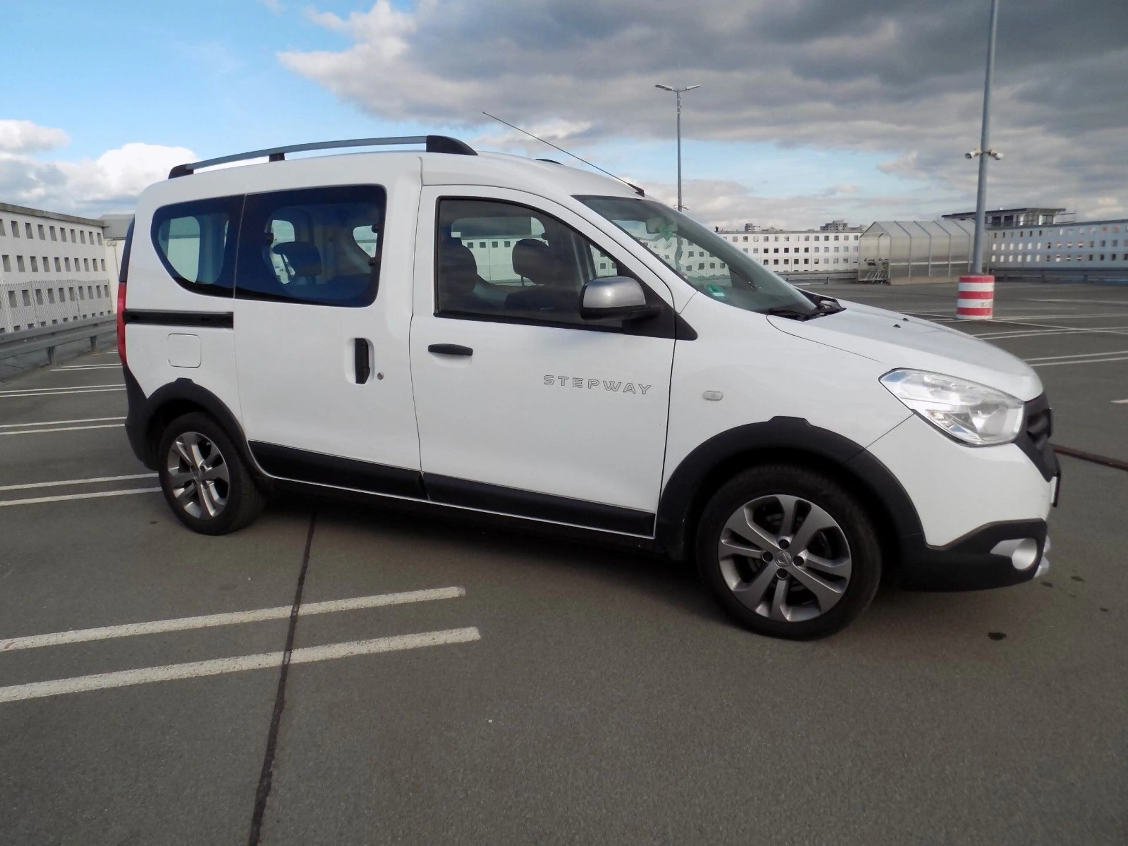 Dacia Dokker 1,2 TCe 115 Stepway — photo 4