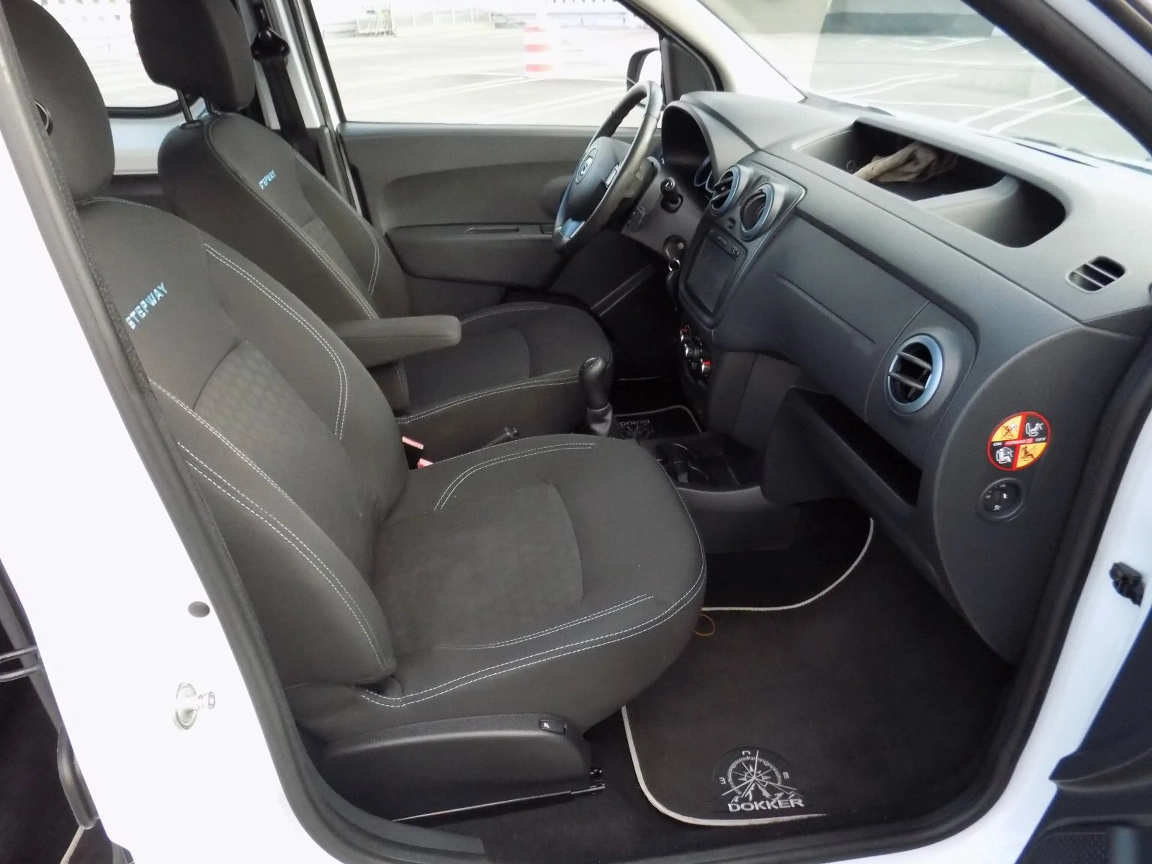 Dacia Dokker 1,2 TCe 115 Stepway — photo 13
