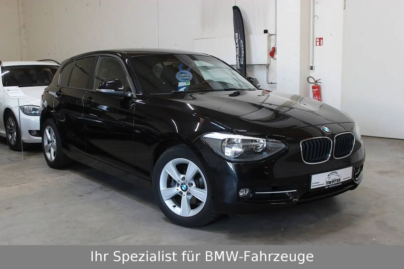BMW 118 i Lim. Sport Edition TÜV Neu*Scheckheftgepfl. Schwarz - 1