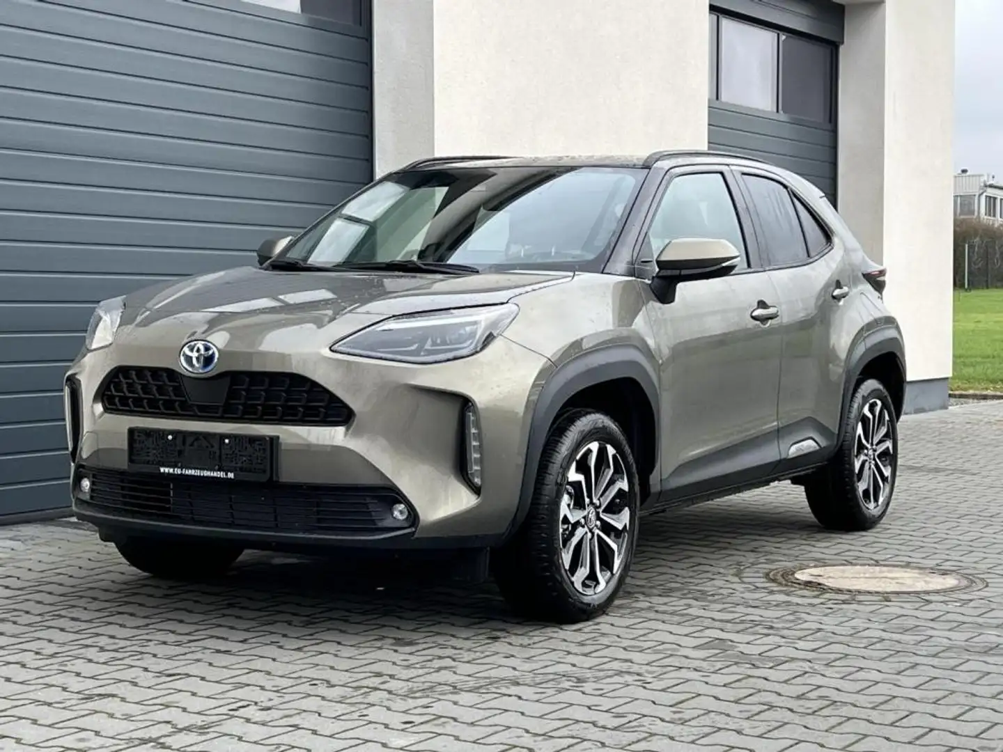Toyota Yaris Cross Style Comfort 1,5 CVT Hybrid 85kW 85 kW (116 PS... - 2