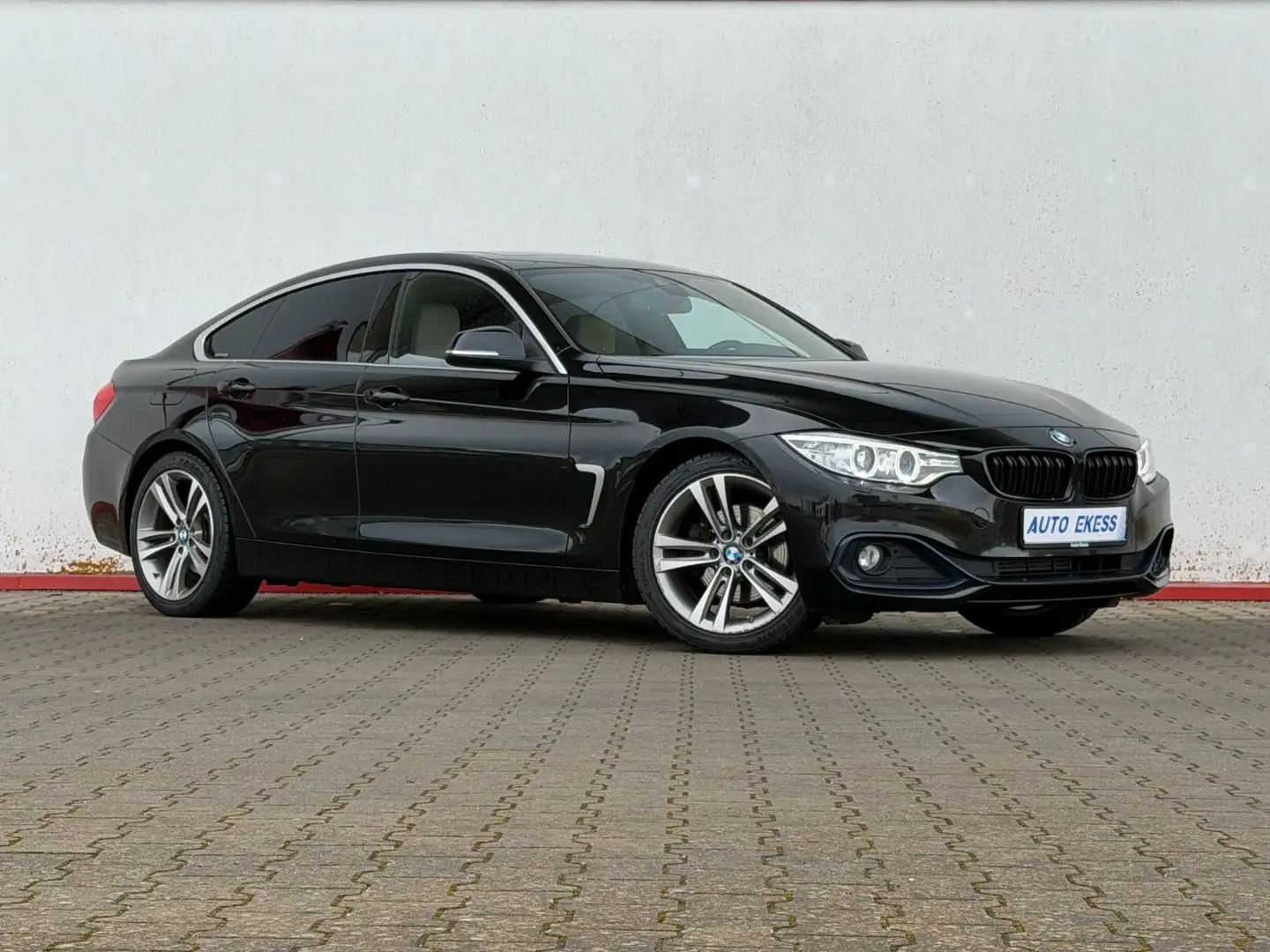 BMW 420 d Gran Coupe Sport Line HuD*KAM*PANO* Noir - 1