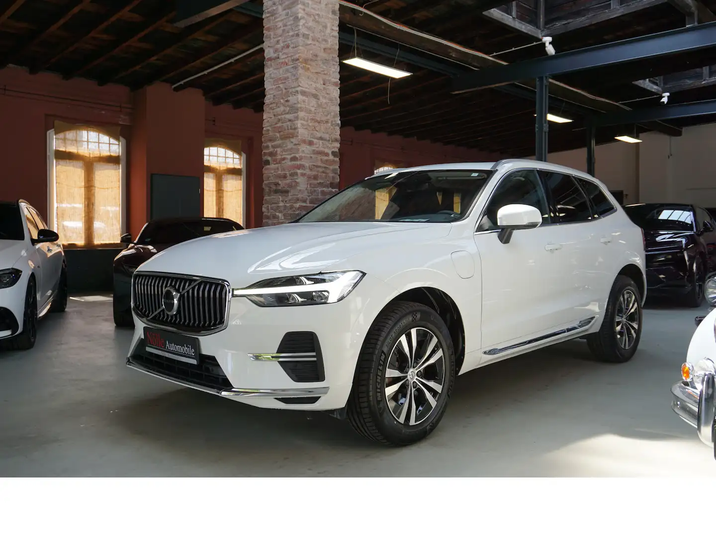 Volvo XC60 T6 Inscription AWD Hybrid Pano Leder AHK Blanc - 1
