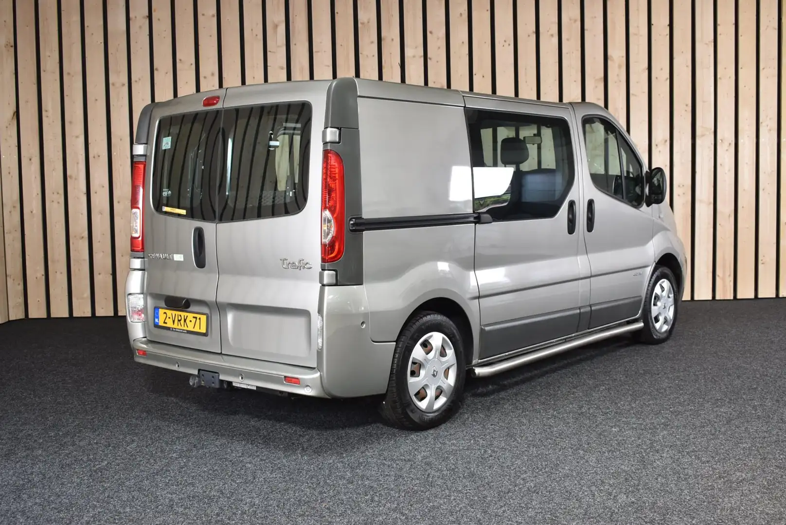 Renault Trafic 2.0 dCi T27 L1H1 Rolstoel auto Automaat Airco 86dk Grijs - 2
