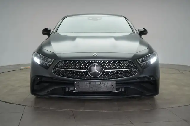 Mercedes-Benz CLS view 2