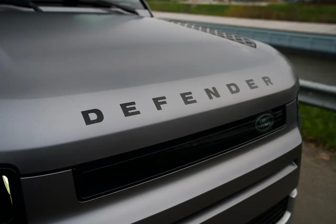 Land Rover Defender D250 SE | 3.0D | OPEN DAK | MATTE PPF | LICHTE VRACHT | BTW — foto 6
