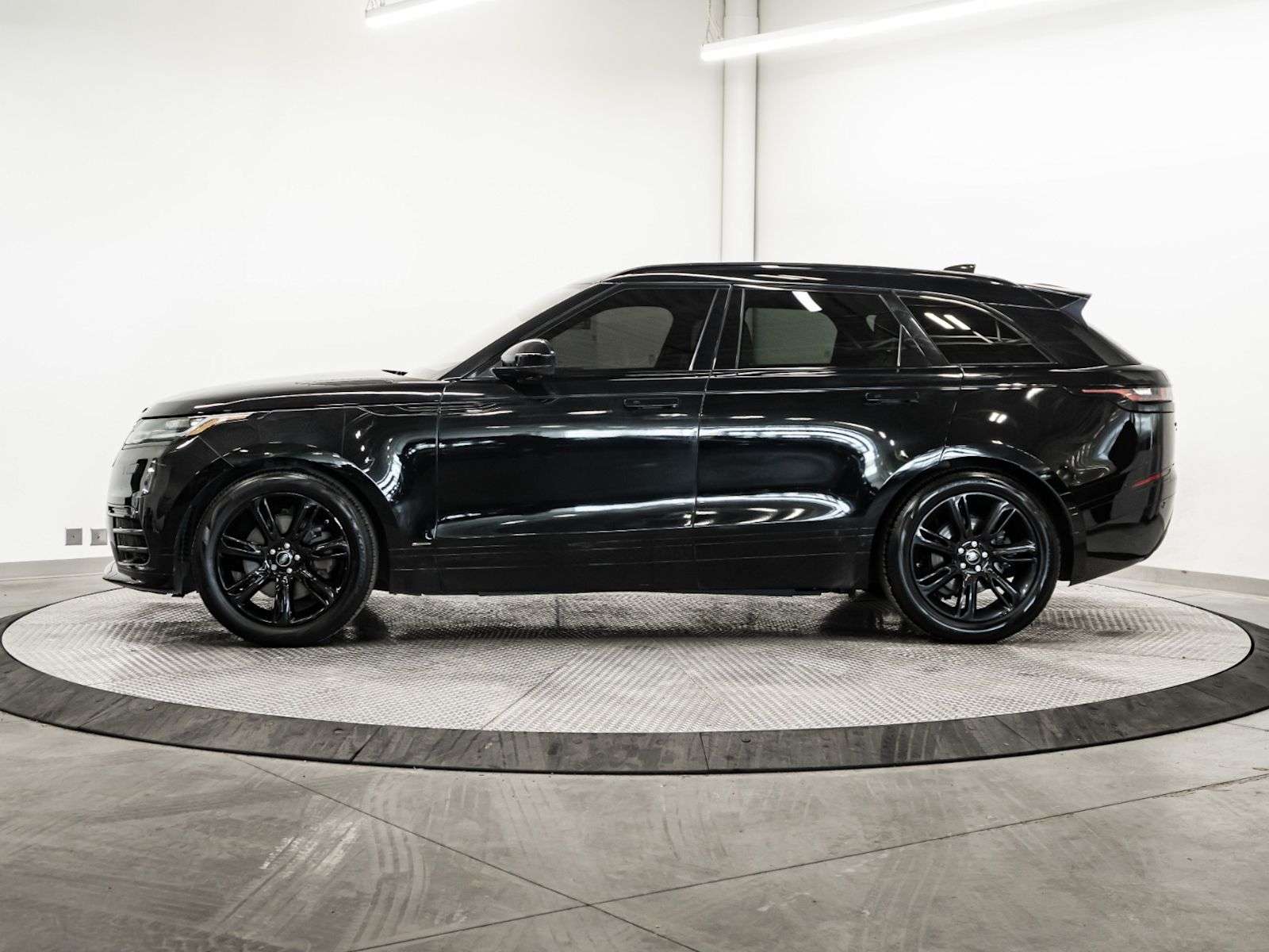 2020 Land Rover Range Rover Velar |Full Range Rover Service Records, Front Partial 3M, AWD — снимка 2