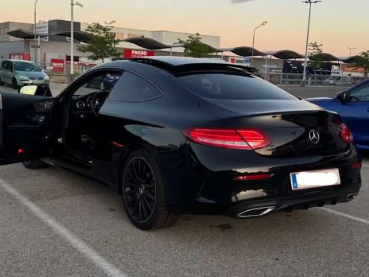 Mercedes-Benz C 220 C 220 d Coupe 4Matic Aut. Schwarz - 2