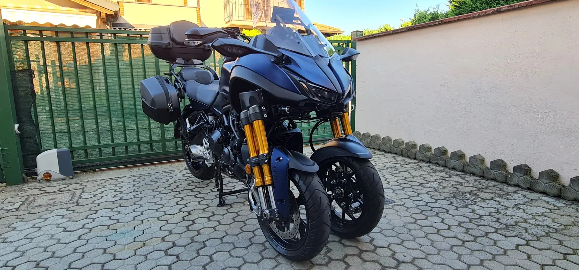 Yamaha Niken - 1