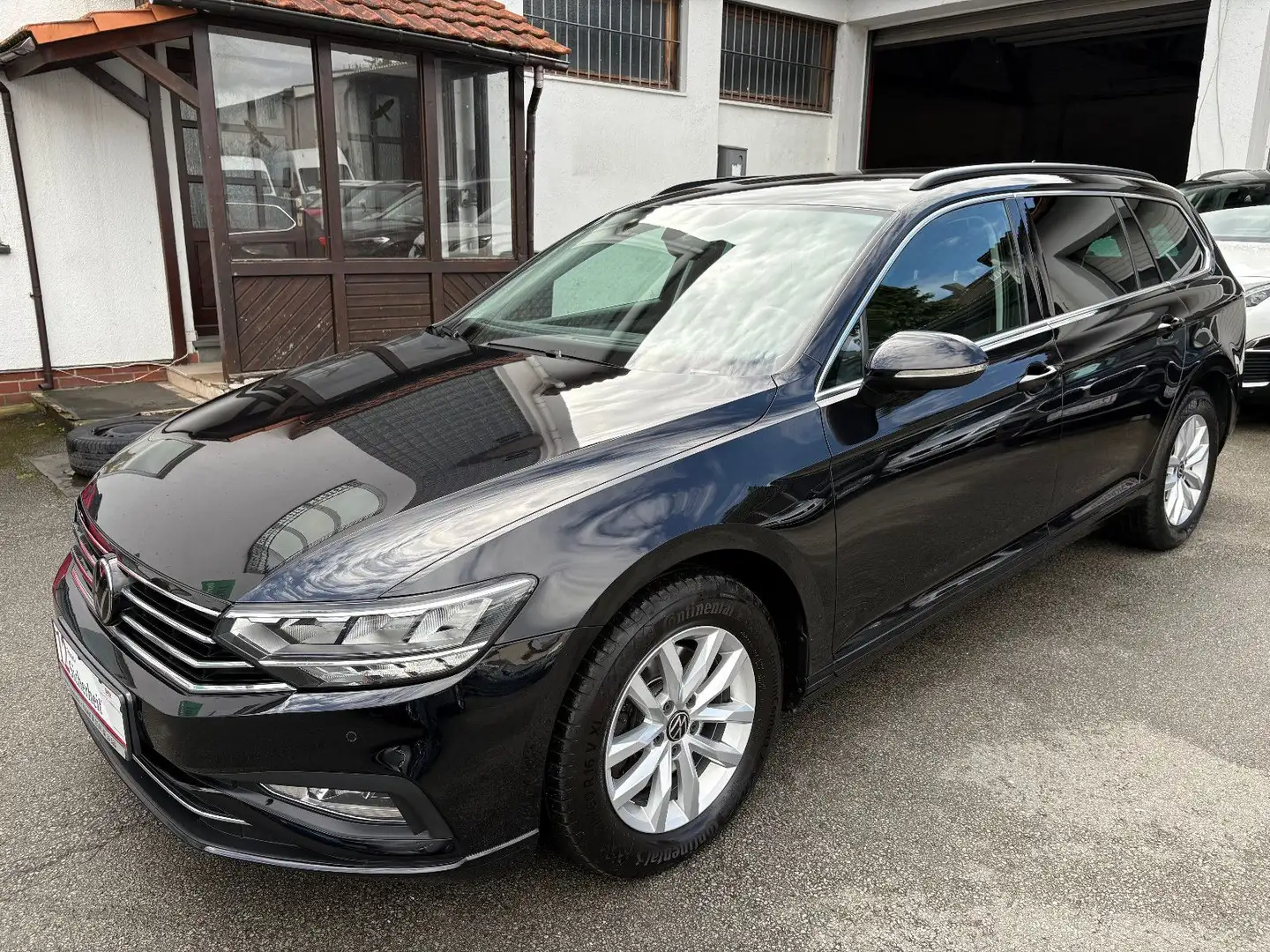 Volkswagen Passat Variant 2.0 TDI DSG Business LED KAM NAVI Schwarz - 1