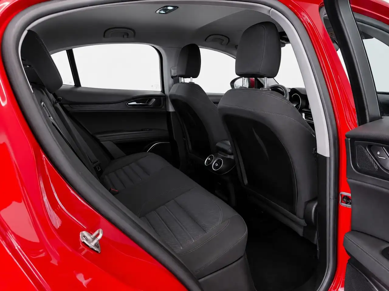 Alfa Romeo Stelvio 2021 — фото 11