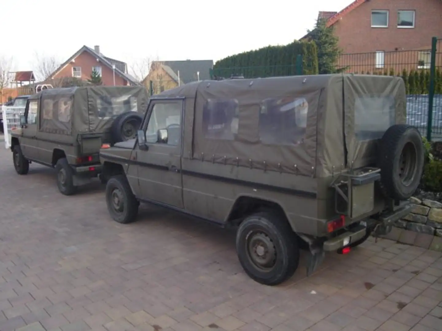 Mercedes-Benz G 230 230GE Cabrio orig. 48.600 km! 1.Hd.Oldtimer! Зелений - 2