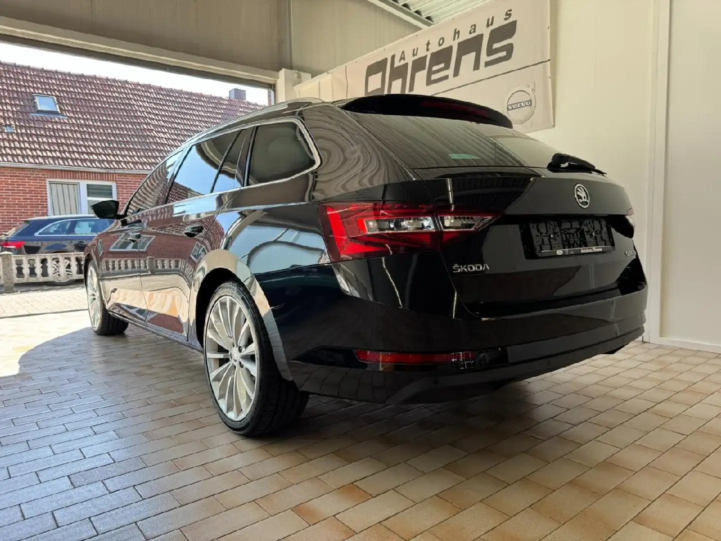 Skoda Superb Style Černá - 2