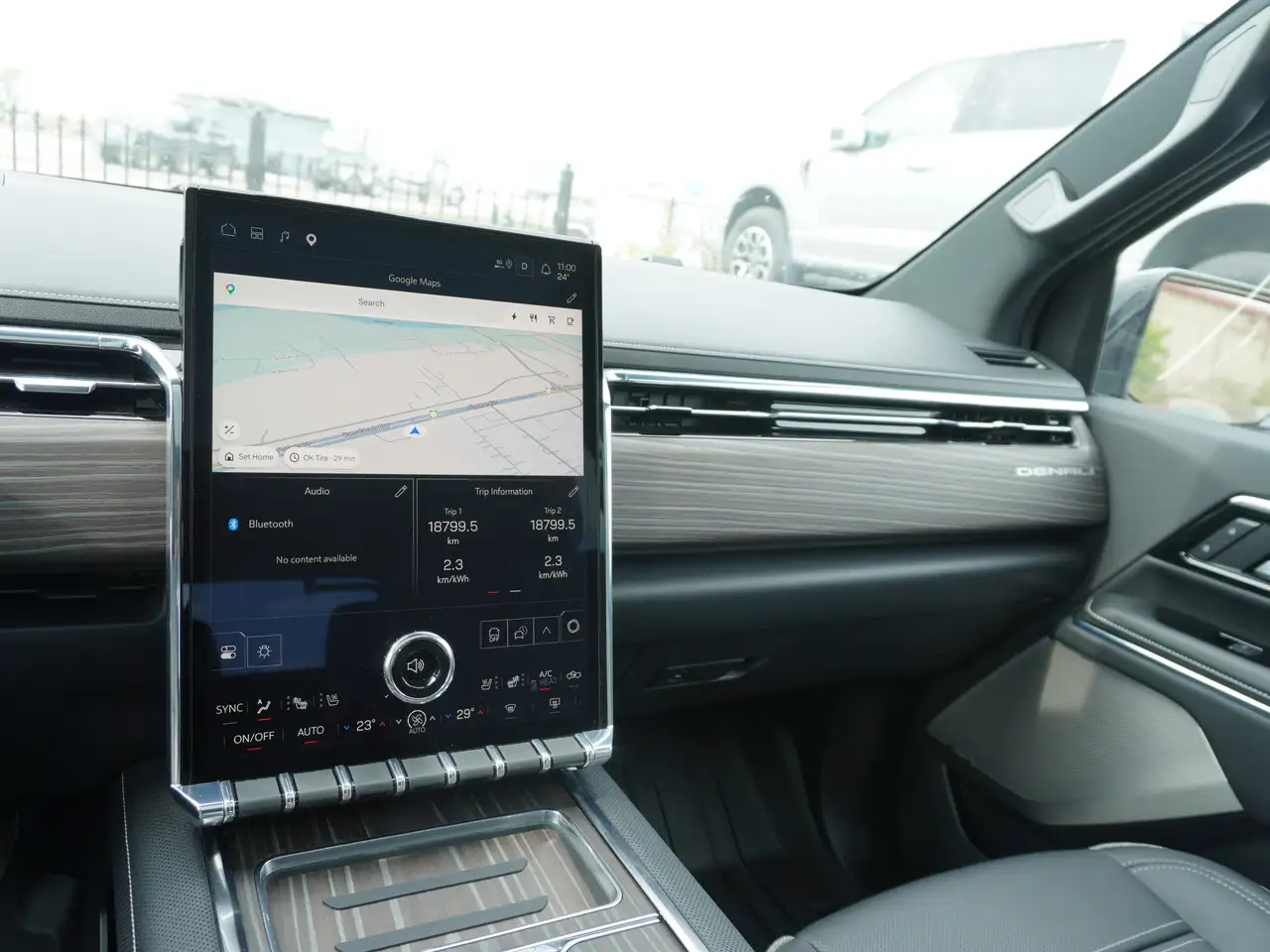 GMC Sierra EV снимка GMC Sierra EV