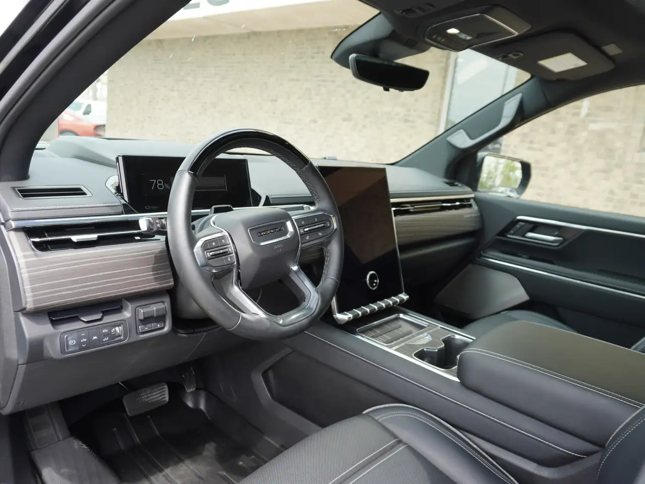 GMC Sierra EV снимка GMC Sierra EV