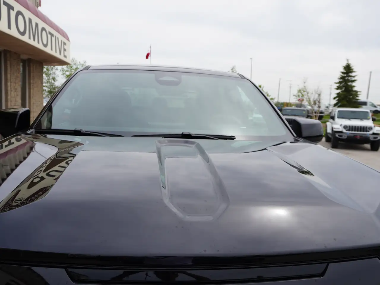 GMC Sierra EV снимка GMC Sierra EV
