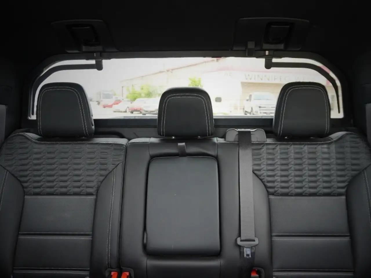 GMC Sierra EV снимка GMC Sierra EV