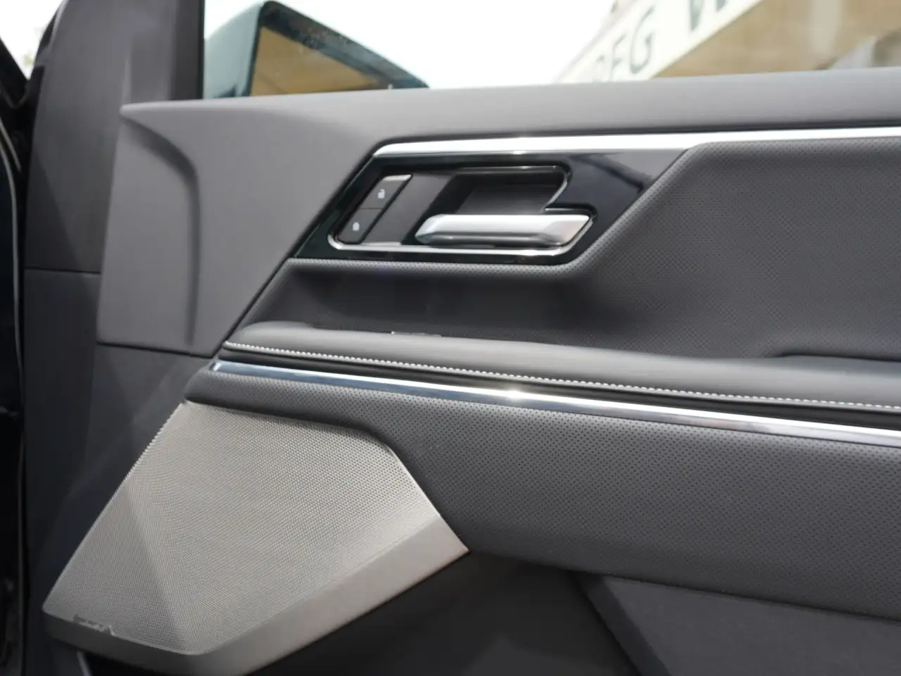 GMC Sierra EV снимка GMC Sierra EV