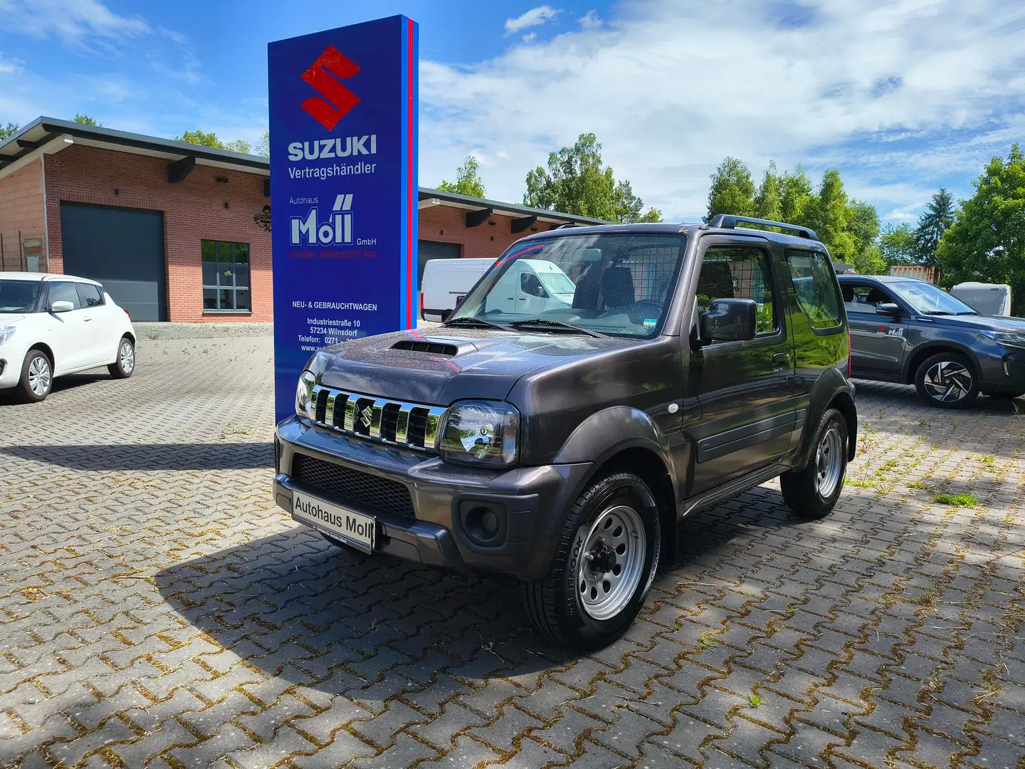 Suzuki Jimny Club Grau - 1