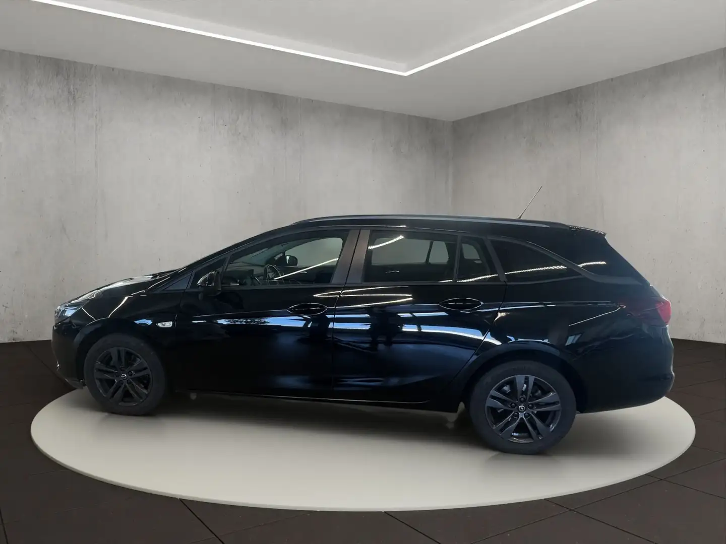 Opel Astra Sports Tourer Edition 1.2 Turbo 96kW S/S Noir - 2