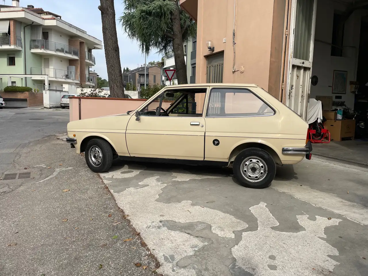Ford Fiesta 900 L, foto 4