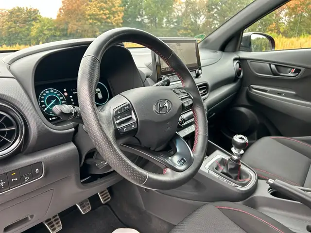 Hyundai Kona view 15