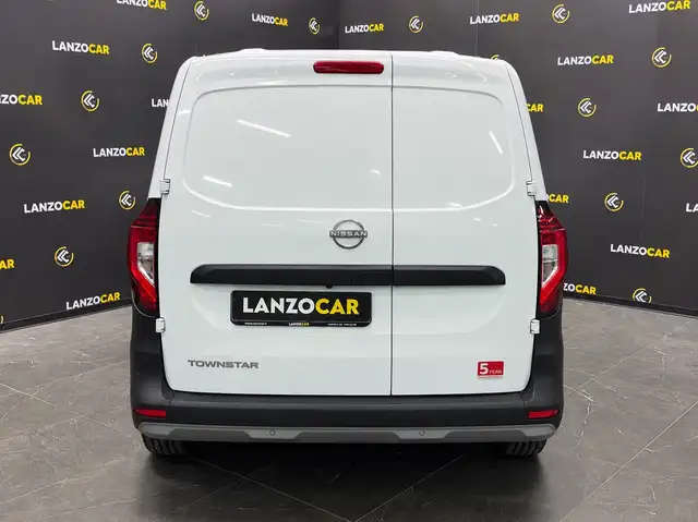 Nissan Townstar view 5
