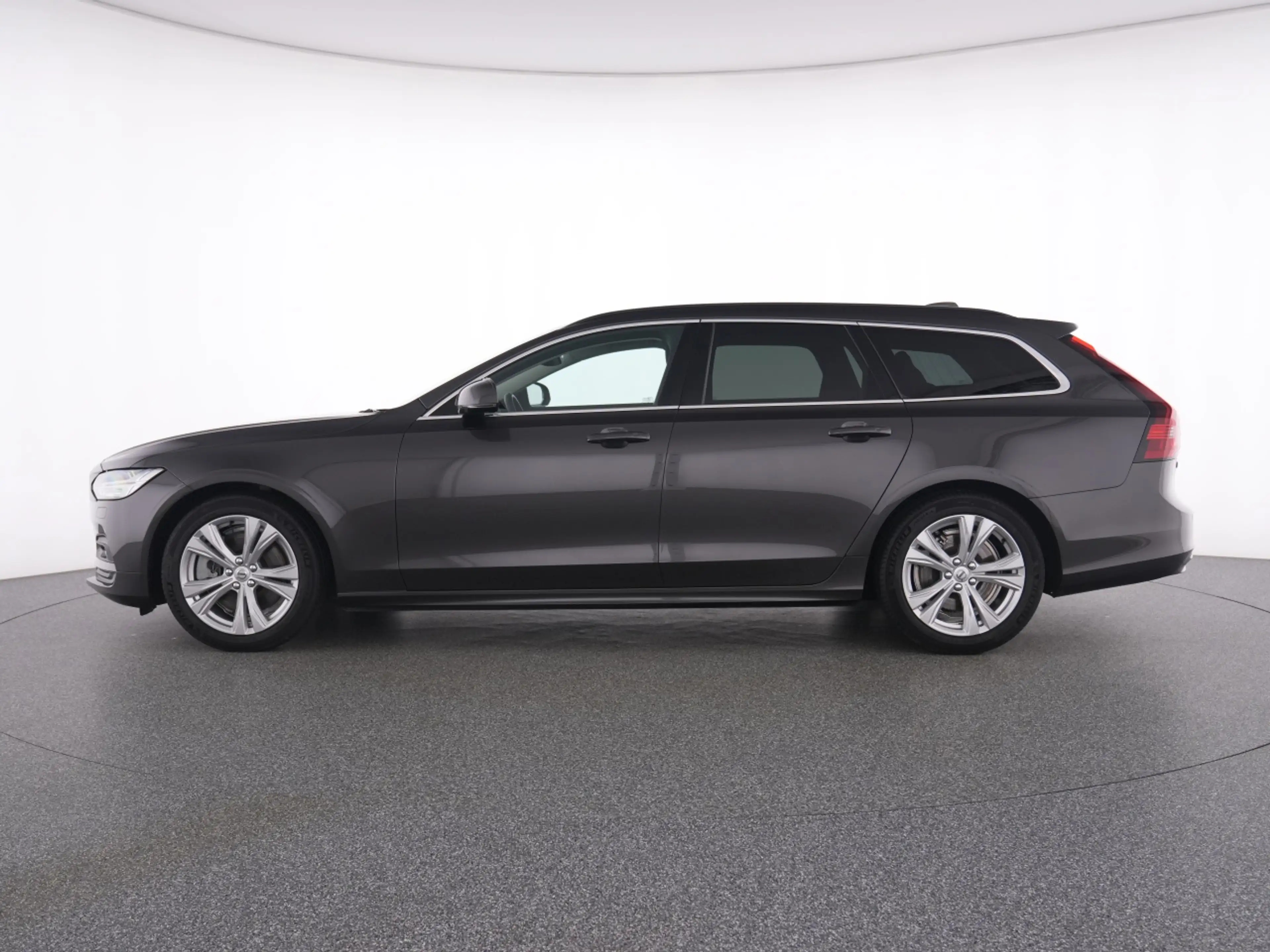Volvo V90 B4  Core+HKSOUND+LICHTPAK+MEMORY+STANDHZ+MET — photo 11