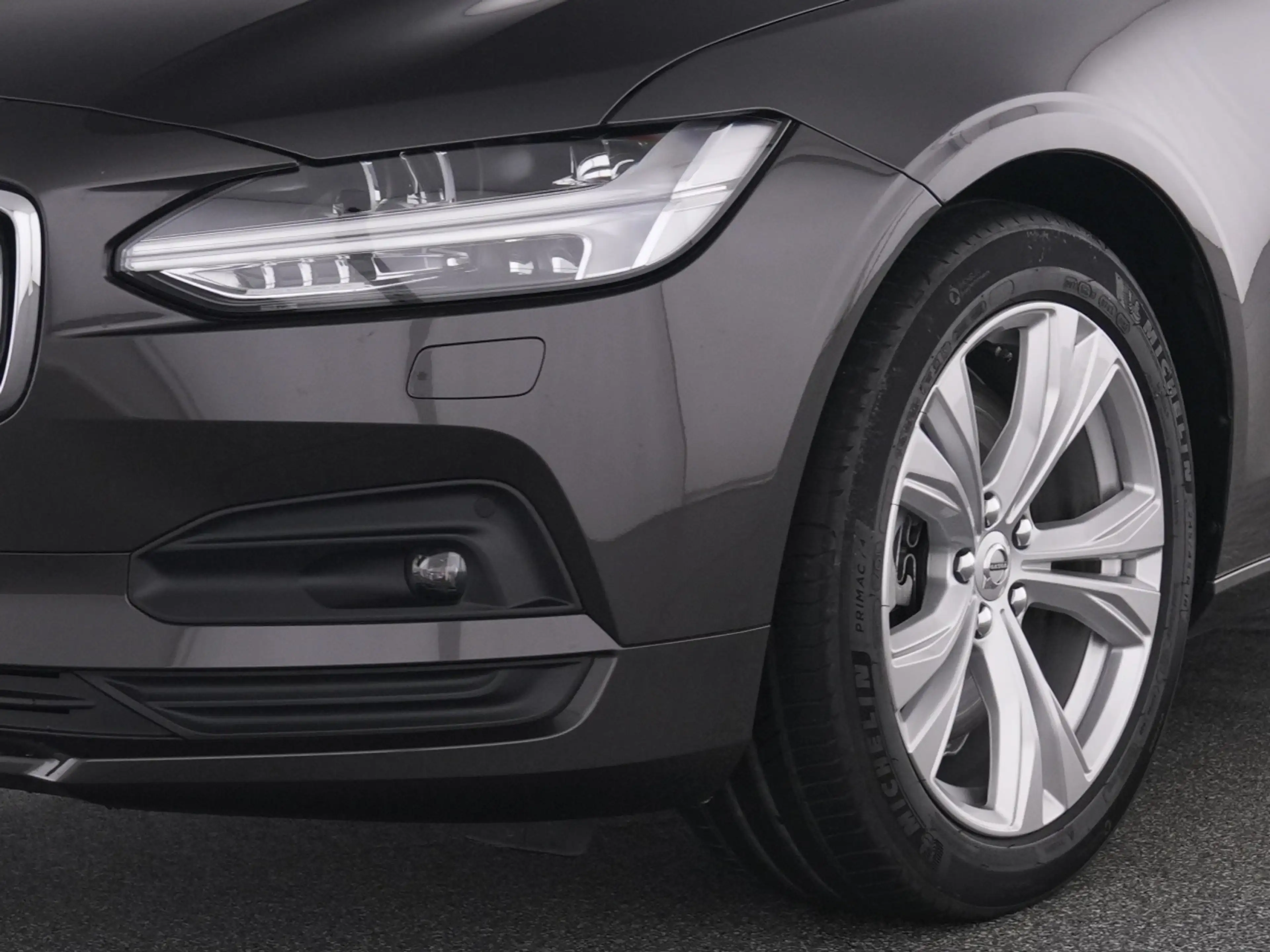 Volvo V90 B4  Core+HKSOUND+LICHTPAK+MEMORY+STANDHZ+MET — photo 9