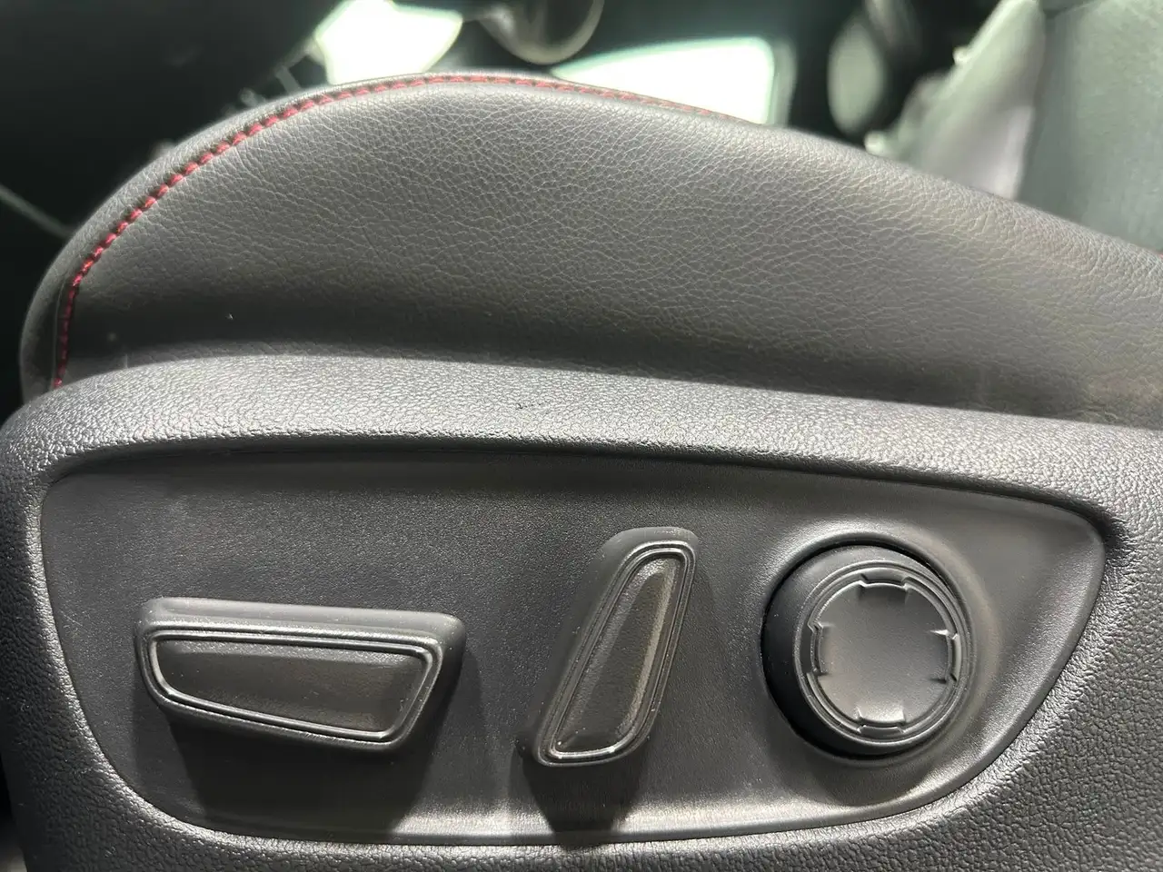 Toyota Sienna снимка Toyota Sienna