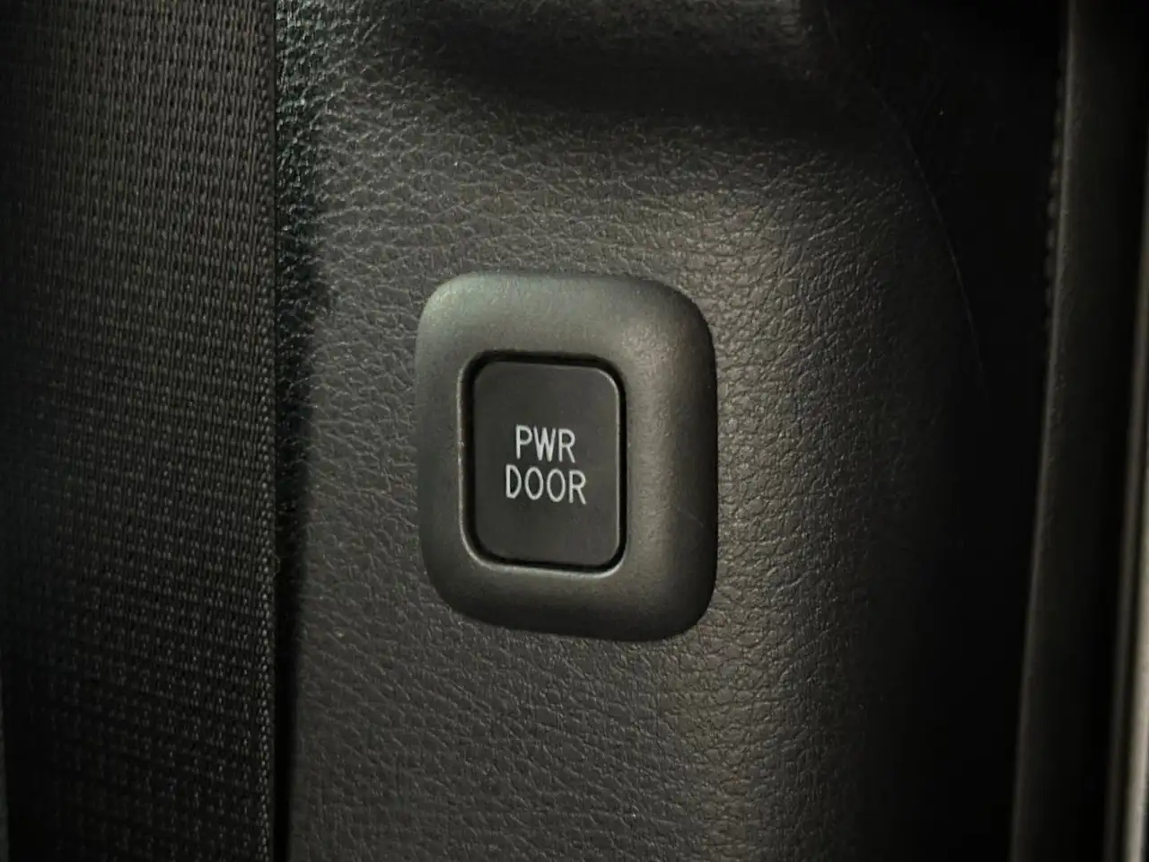 Toyota Sienna снимка Toyota Sienna