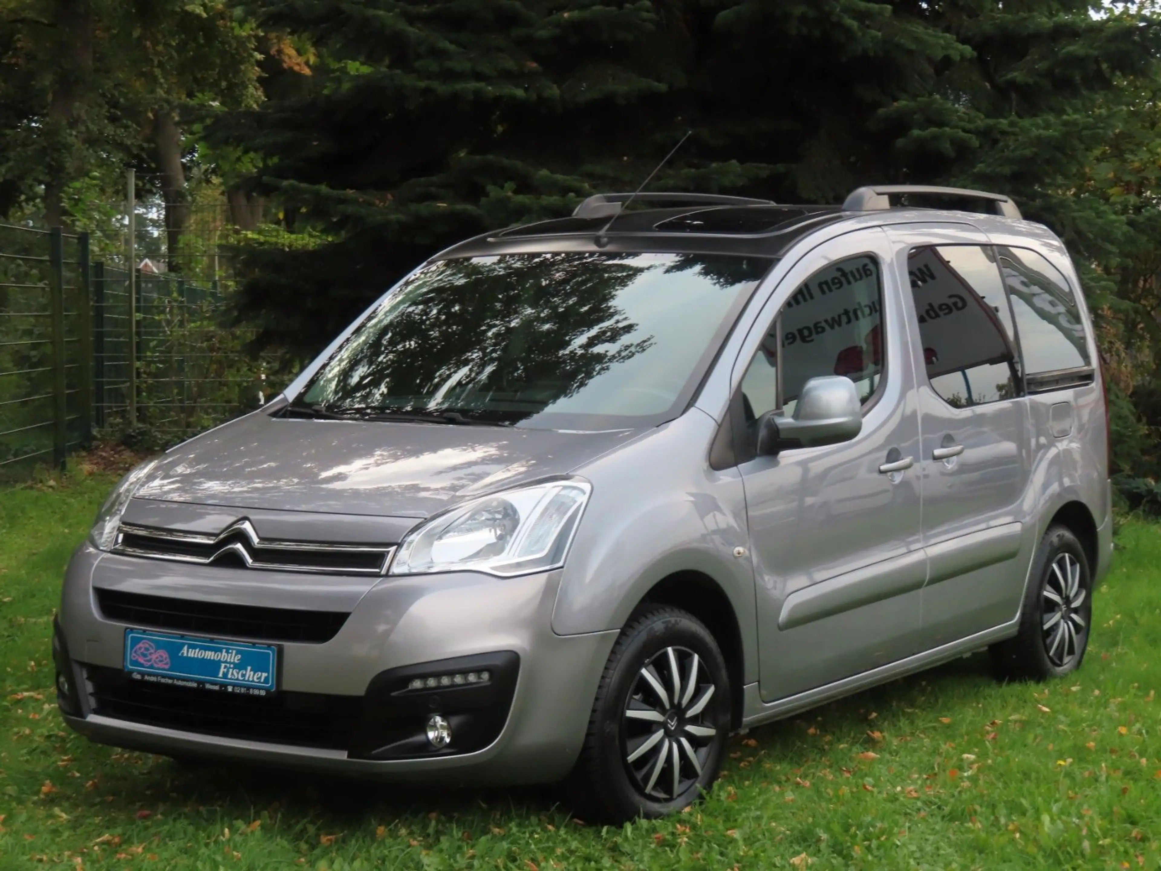 Citroen Berlingo Multivan 1. Hand-Navi-4 Zylinder 88 KW