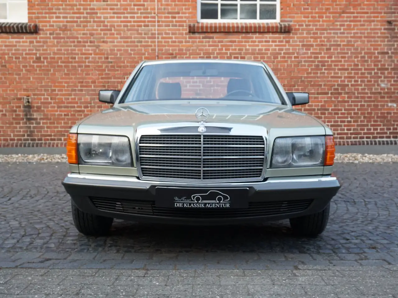 Mercedes-Benz 380