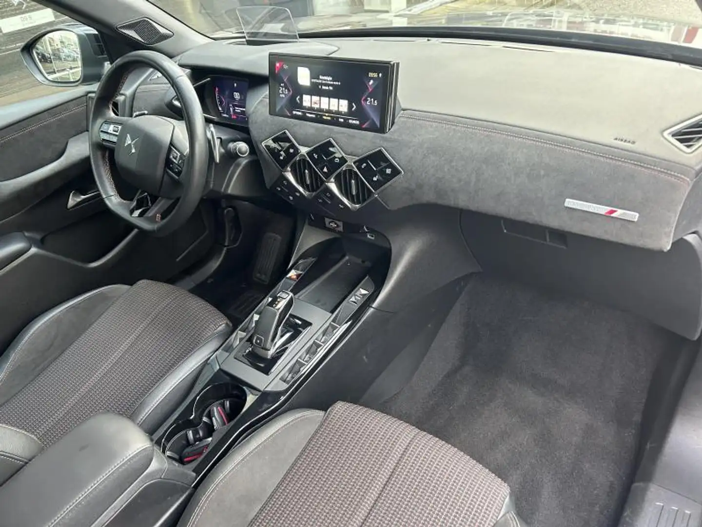 DS Automobiles DS 3 Crossback Performance Line Plus Gris - 2