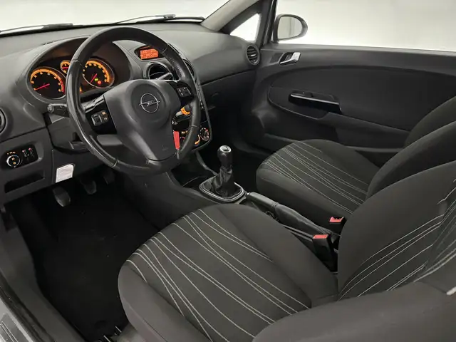 Opel Corsa view 25