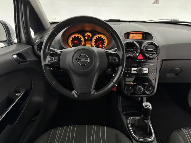 Opel Corsa view 13