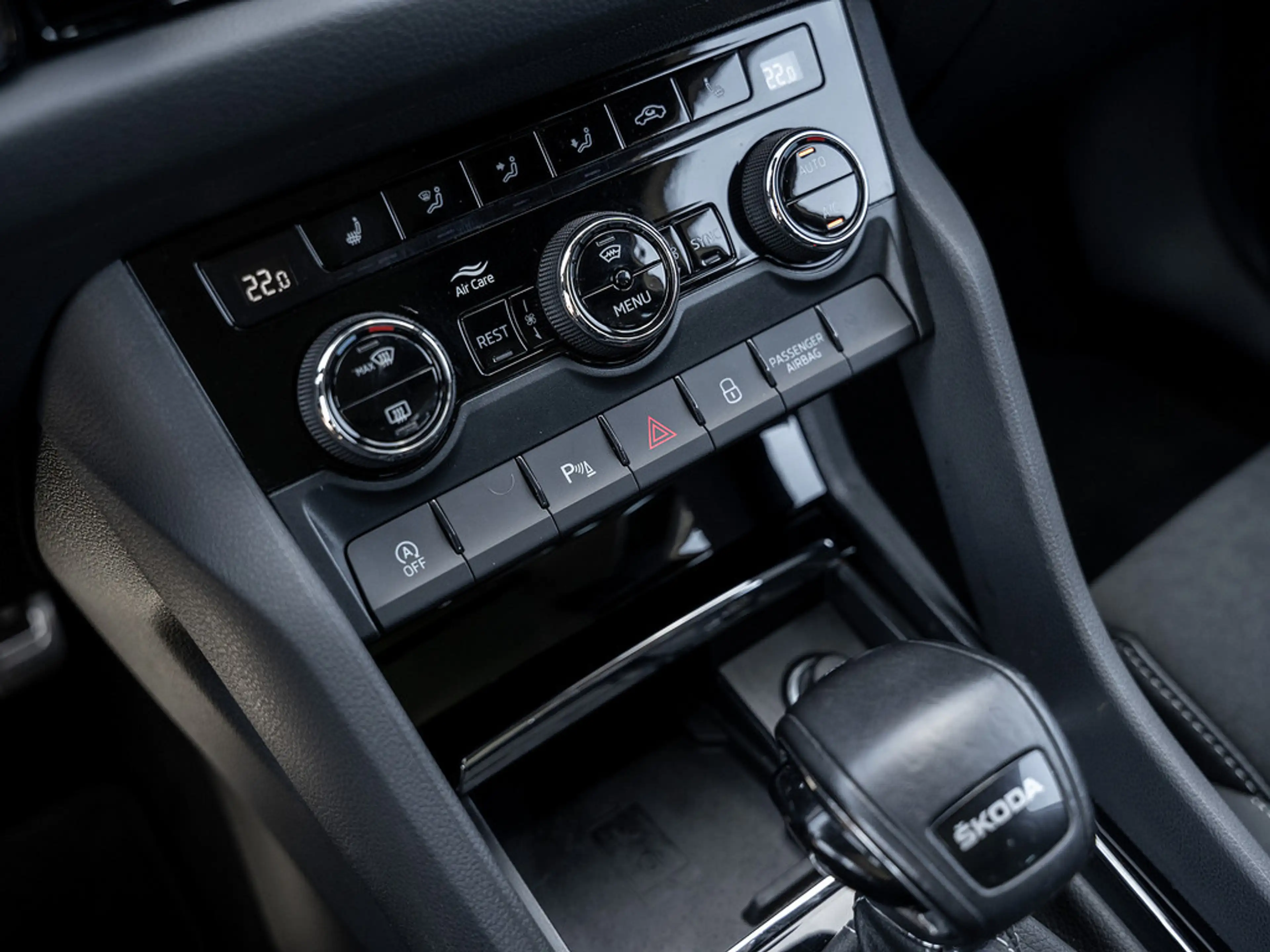 Skoda Kodiaq 2.0 TDI Sportline PANO KAM LED ACC DCC — photo 8