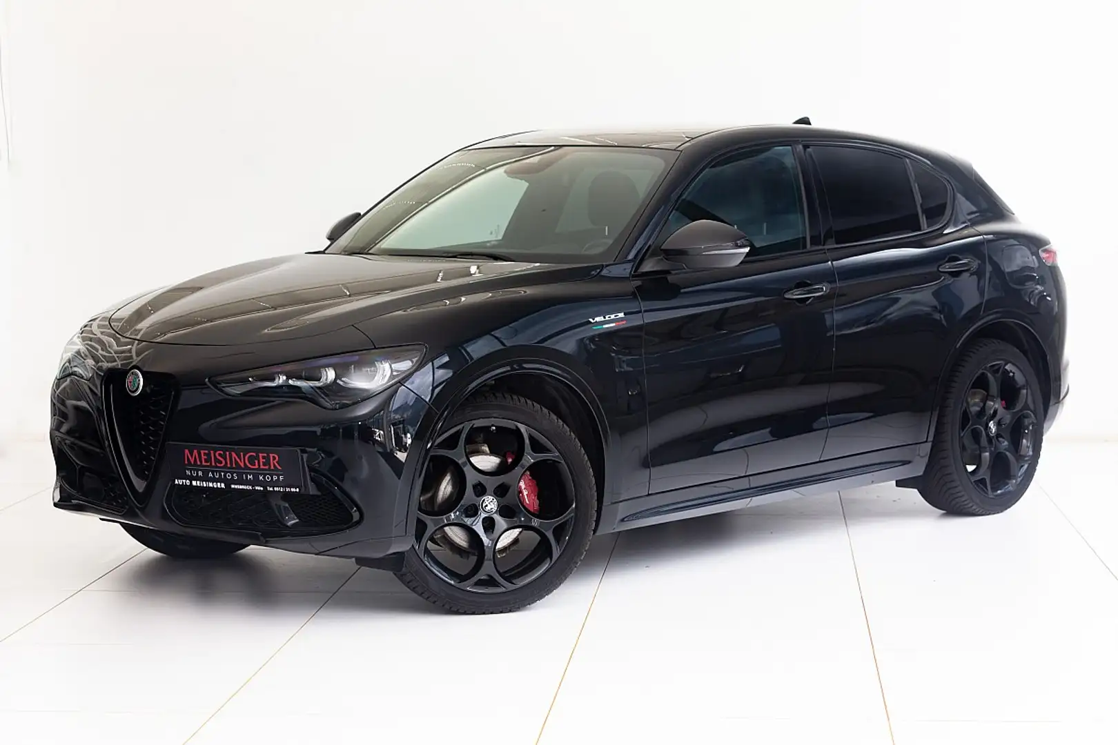 Alfa Romeo Stelvio Ti + Veloce Paket 2,0 16V 280 AT8 Q4 Schwarz - 1