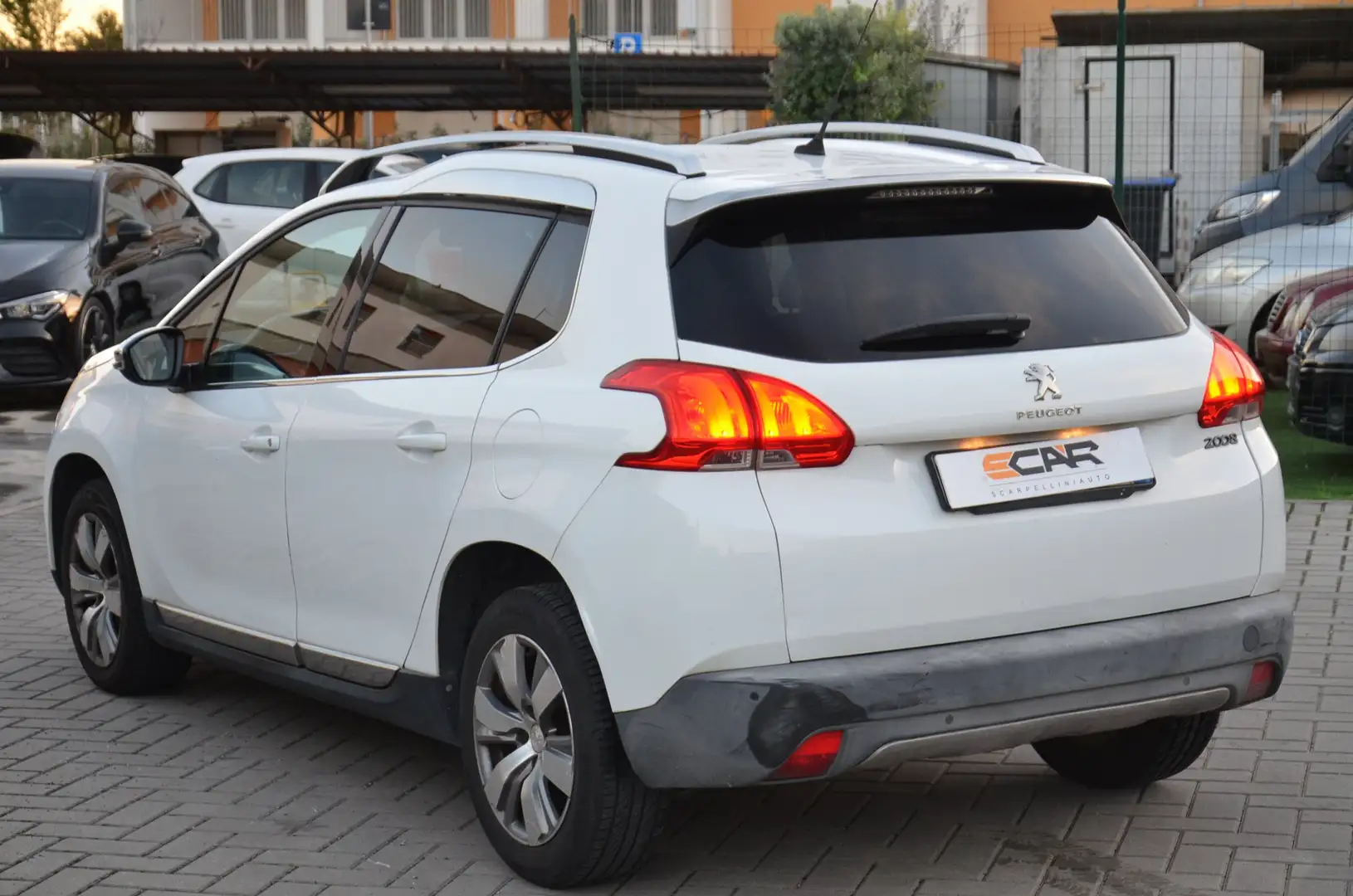 Peugeot 2008 2008 1.2 puretech 12v Allure 82cv E6 Blanc - 2