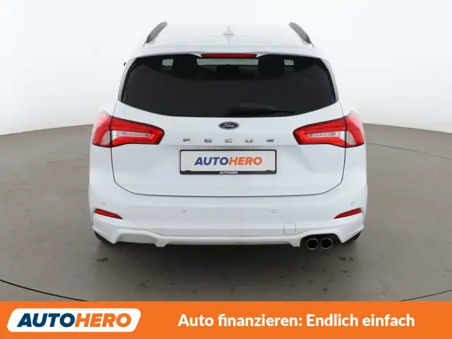 Ford Focus view 5