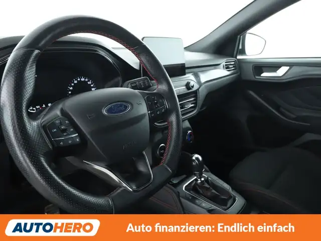 Ford Focus view 11
