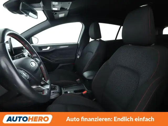 Ford Focus view 10