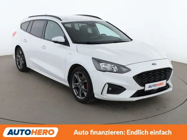 Ford Focus view 8