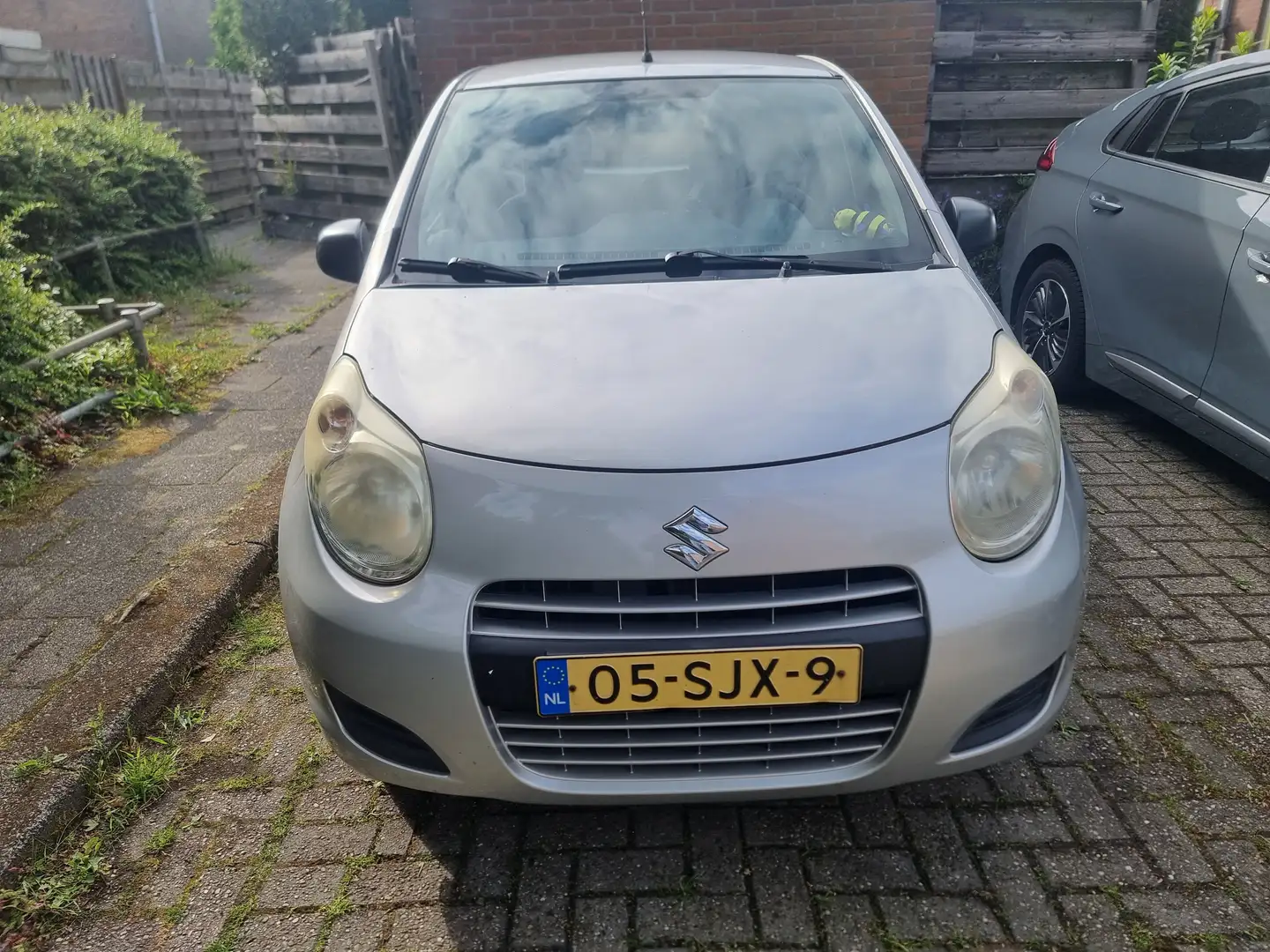 Suzuki Alto Alto 1.0 Comfort Stříbrná - 1
