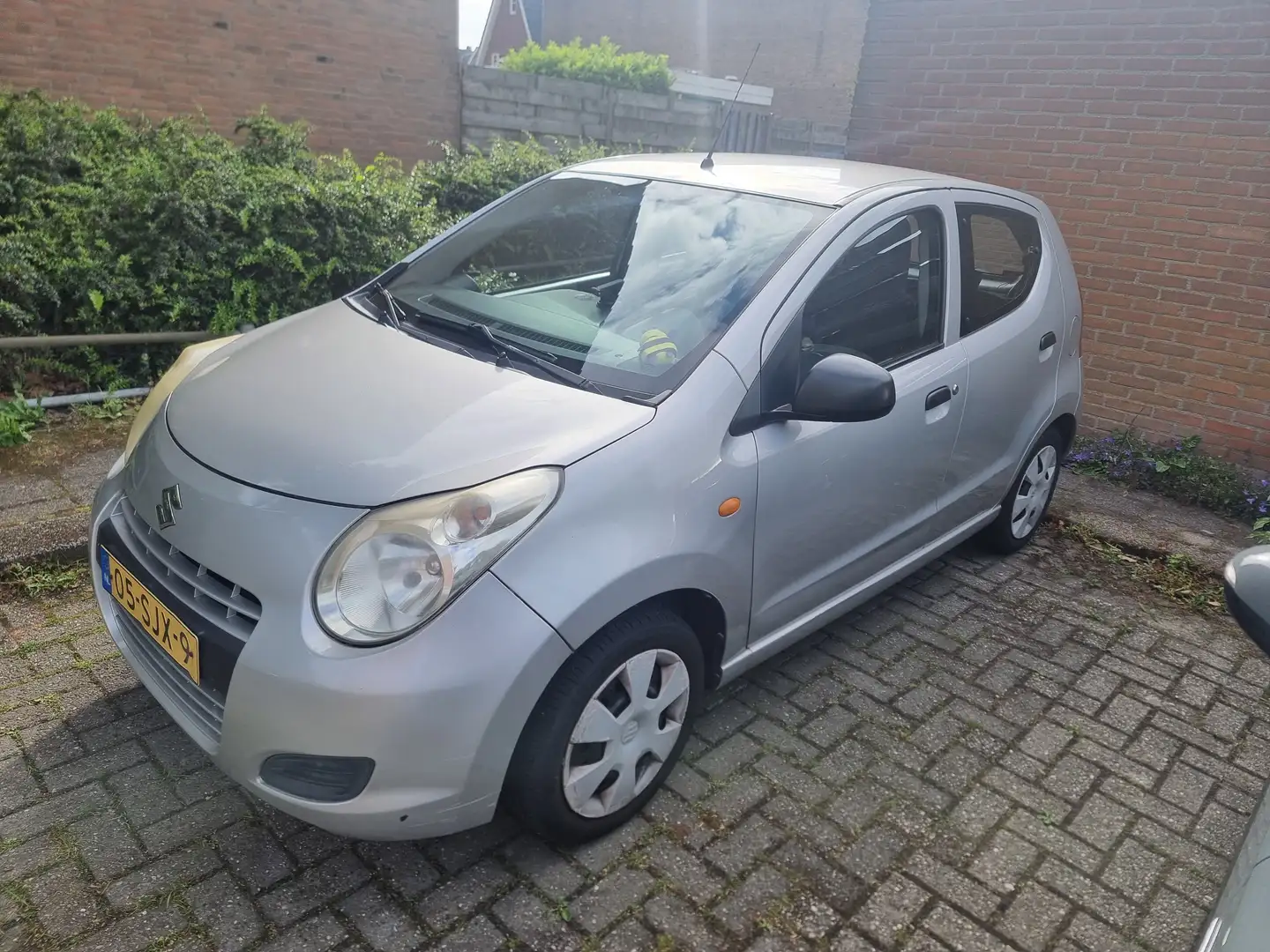 Suzuki Alto Alto 1.0 Comfort Stříbrná - 2