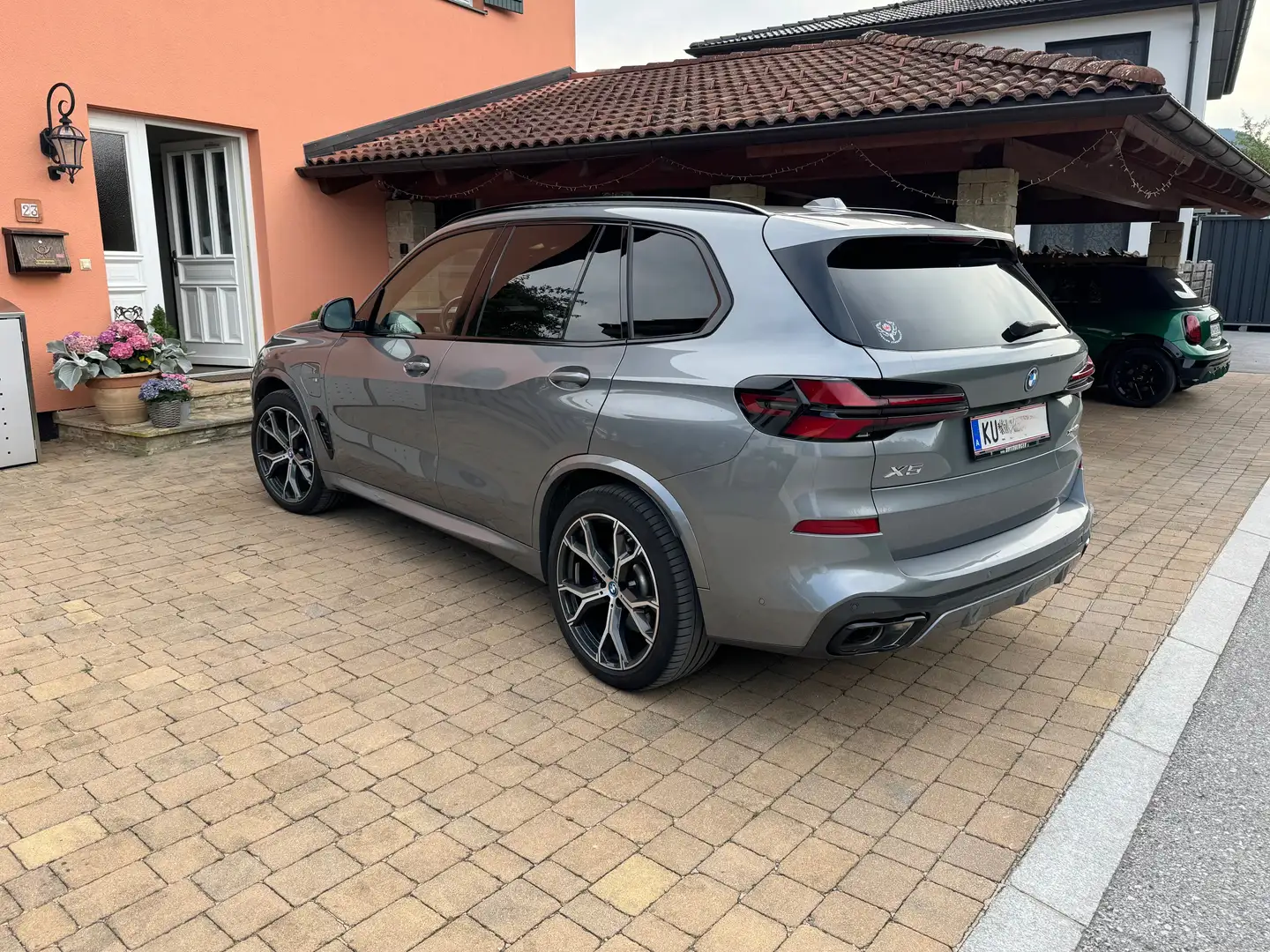 BMW X5 X5 xDrive50e PHEV 25,7kWh Aut. Grau - 2